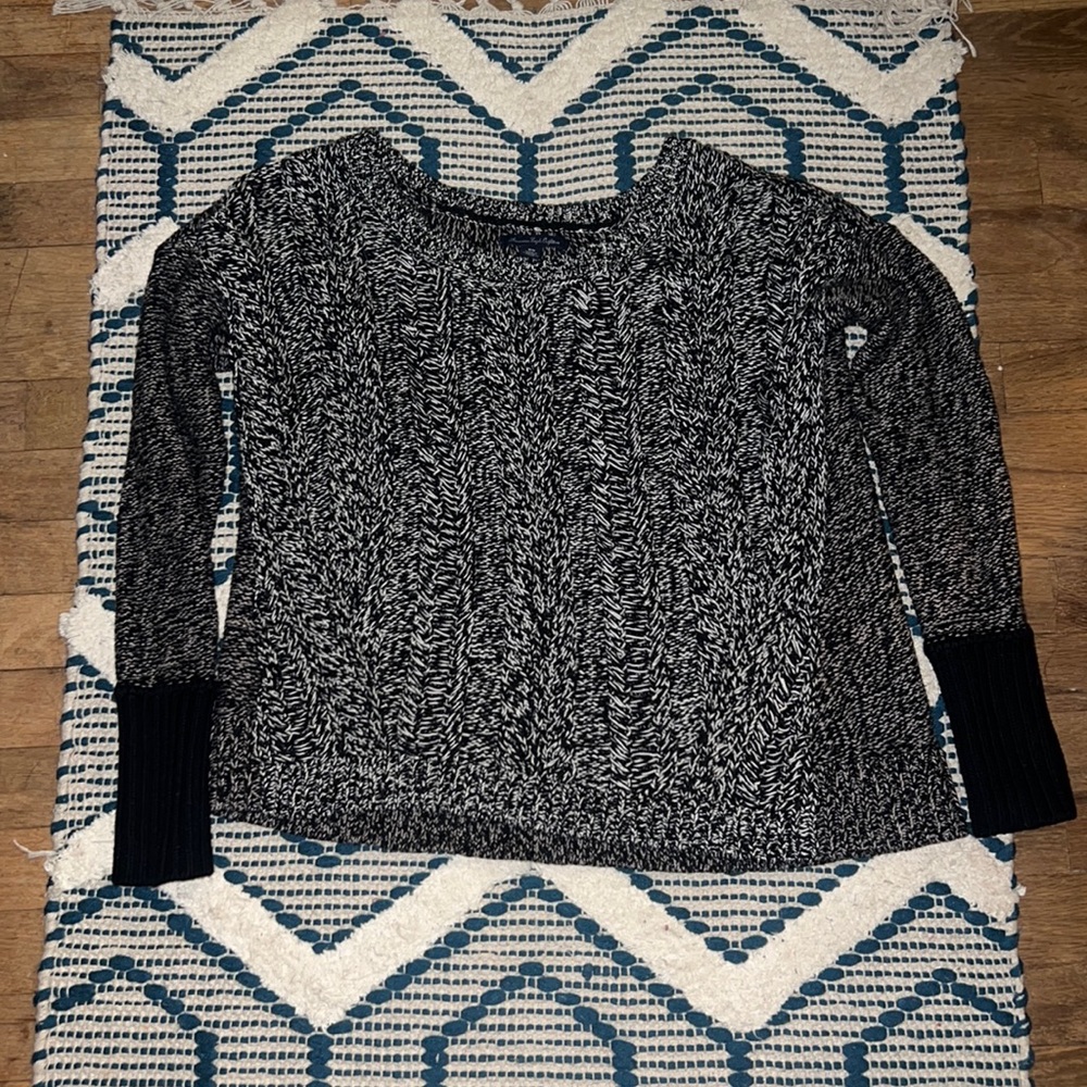 American Eagle cable knit sweater